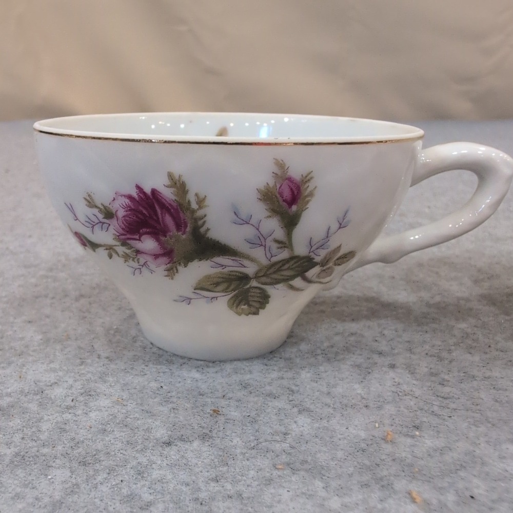 Bond Ware L&M Vintage Porcelain Teacups Pink Rose Floral Gold Rim Set of 2 - Picture 2 of 6